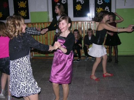 Zabawa karnawałowa IV-VI