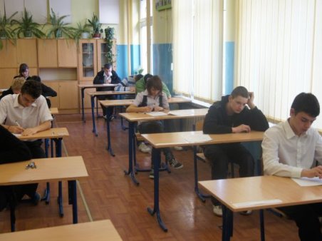 PRÓBA SIŁ TRZECIOKLASISTÓW