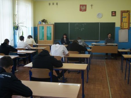 PRÓBA SIŁ TRZECIOKLASISTÓW
