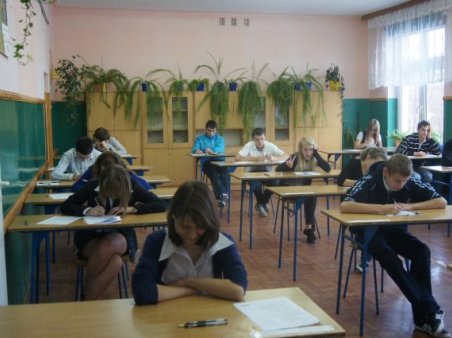PRÓBA SIŁ TRZECIOKLASISTÓW