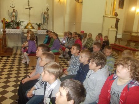 Pielgrzymka dziękczynna klasy II