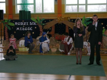 RODZI SIĘ MIŁOŚĆ