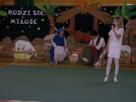 RODZI SIĘ MIŁOŚĆ
