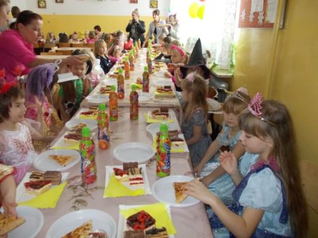 Choinka u przedszkolaków