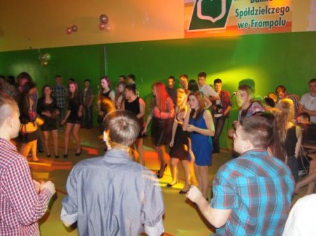 Zabawa choinkowa Gimnazjum