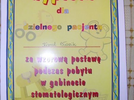 Sześciolatki w gabinecie stomatologicznym