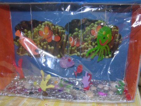 "Akwarium" - wystawa prac plastycznych uczniów kl. IVa i IVb