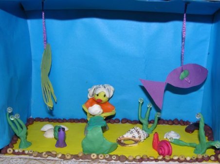 "Akwarium" - wystawa prac plastycznych uczniów kl. IVa i IVb