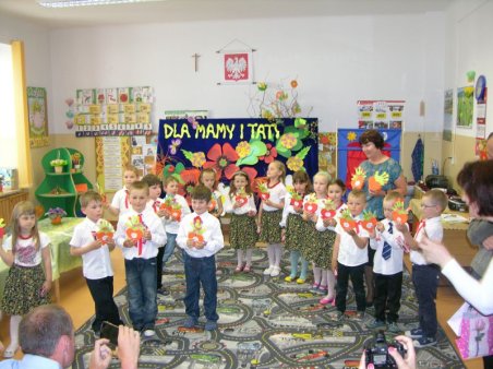 DZIEŃ MAMY W PRZEDSZKOLU