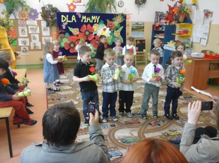 DZIEŃ MAMY W PRZEDSZKOLU