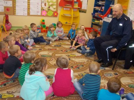 Policjant w przedszkolu