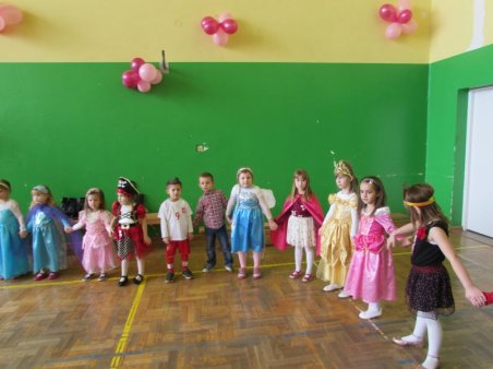 Bal karnawałowy