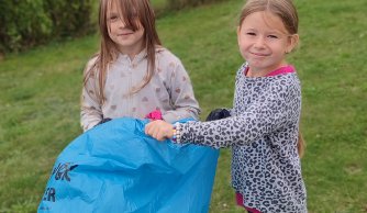 Klasy 1–3 sprzątają Ziemię!