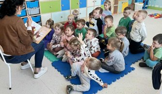 Dzień Głośnego Czytania i Czytania z Sercem w przedszkolu