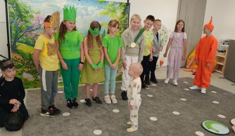 "Deszcz dla ogórka" - inscenizacja klasy III a