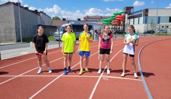 PIĘĆ SZTAFET Z AWANSEM!!! – Powiatowy Festiwal Sztafet